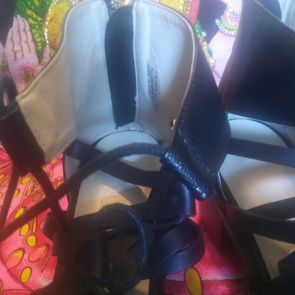 Groove Lauren Lace-Up Sandals - Picture 8 of 11